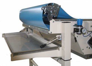 Lining device