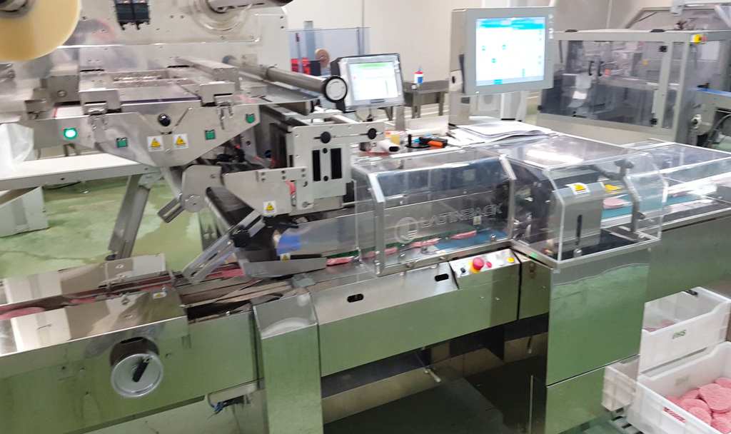 Flowpack Packaging Machine for Meat
